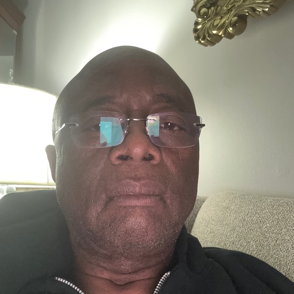 Meet your Posher, Vivian - Picture 1 of 1